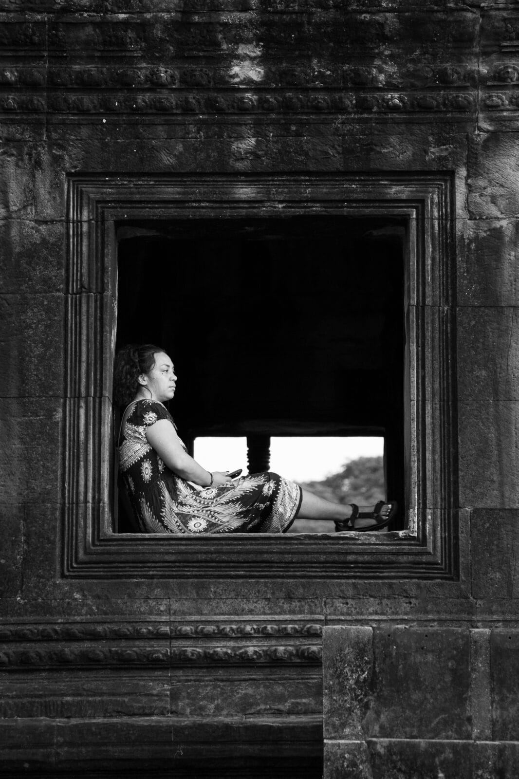 presence-window-tourist