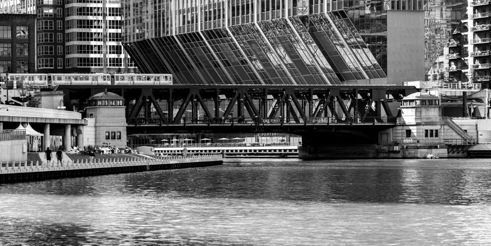structure-train-bridge-Chicago