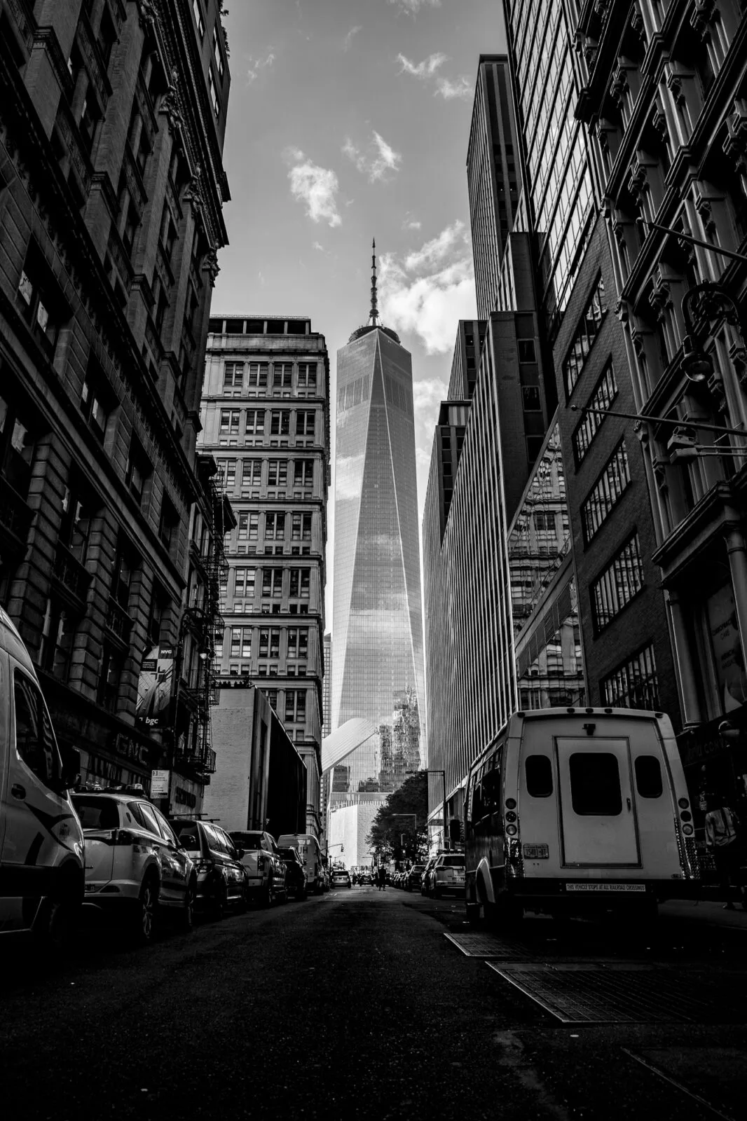 structure-world-trade-centre-from-below-nyc